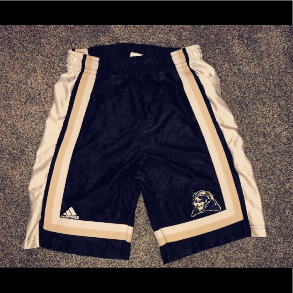 Basketball shorts